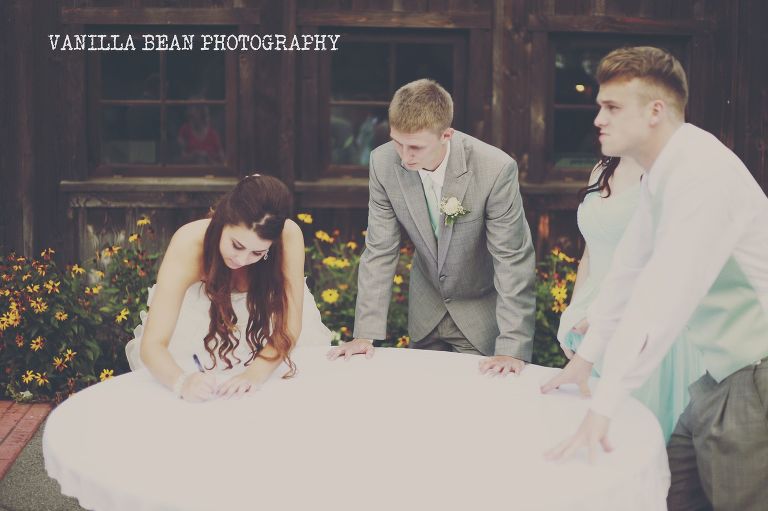 Vanilla Bean Photography Tasha and Tyler Enumclaw Wedding photographer (99)